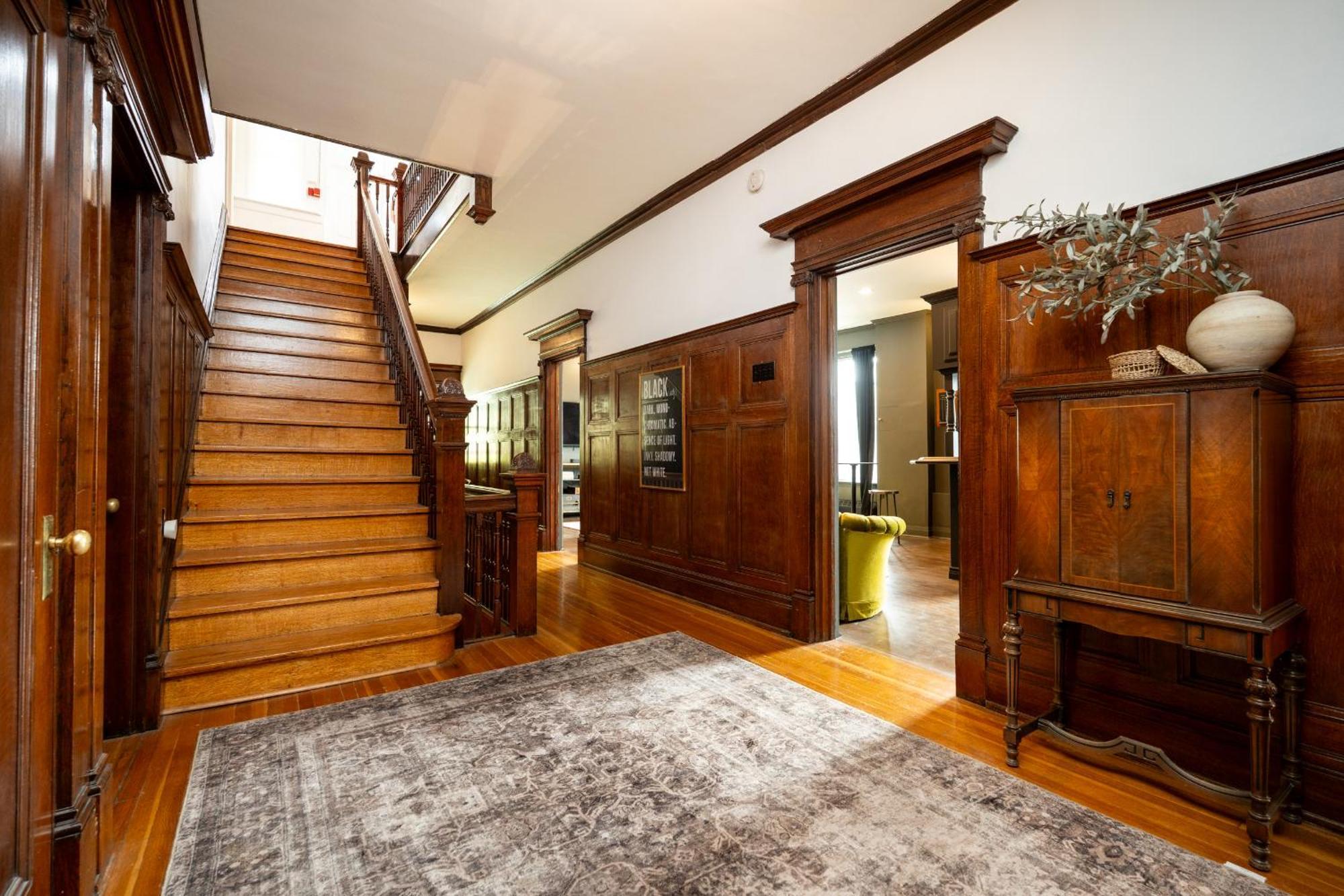 No. 5 East Bed and Breakfast Winnipeg Eksteriør billede