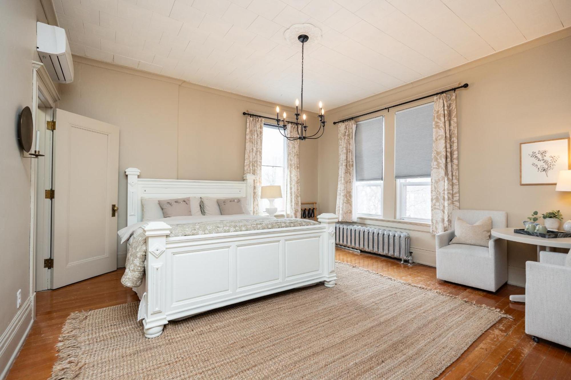 No. 5 East Bed and Breakfast Winnipeg Eksteriør billede