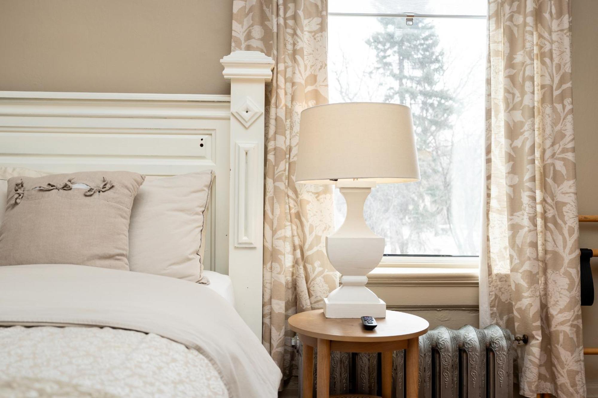 No. 5 East Bed and Breakfast Winnipeg Eksteriør billede